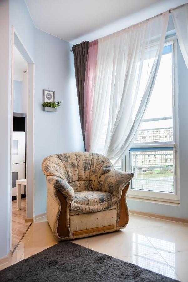Wola Pleasure Place Apartment Varsó Kültér fotó