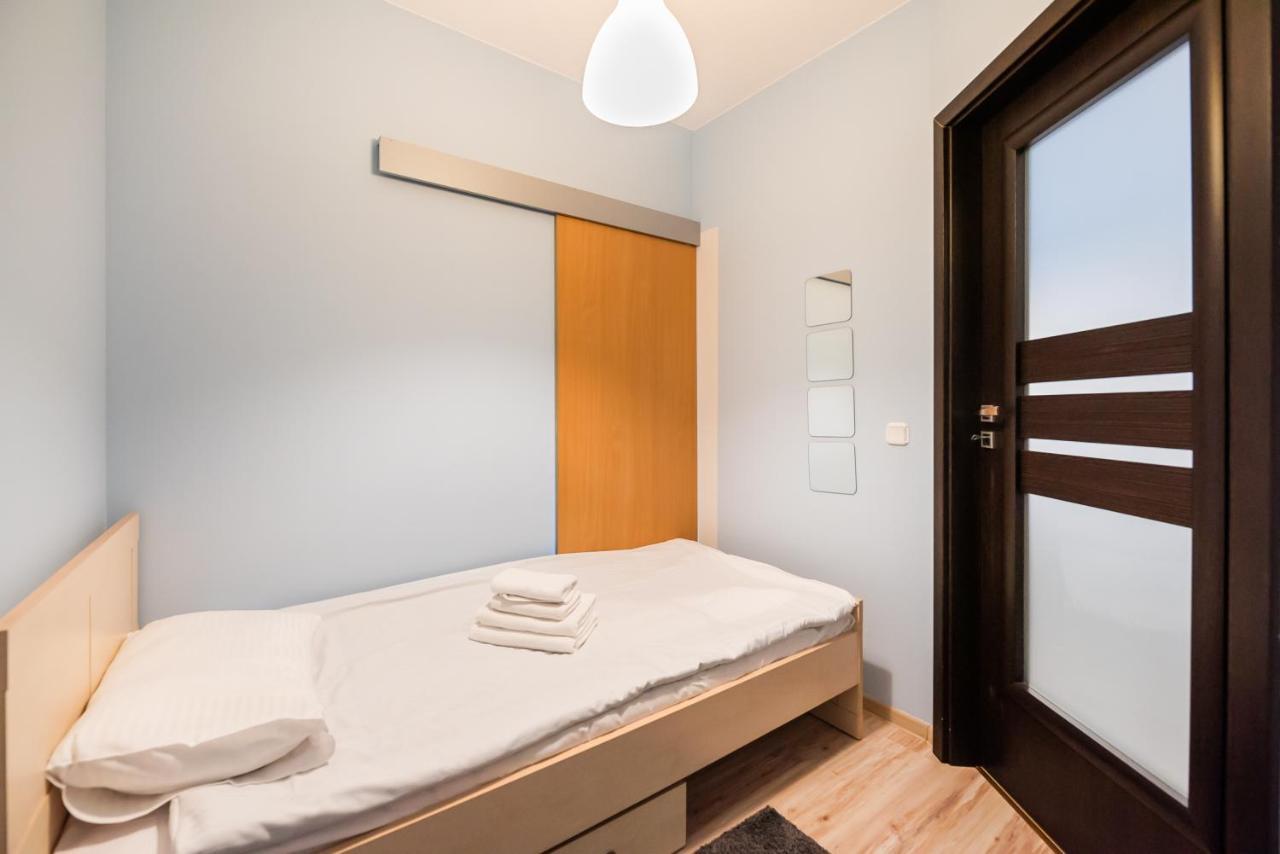 Wola Pleasure Place Apartment Varsó Kültér fotó